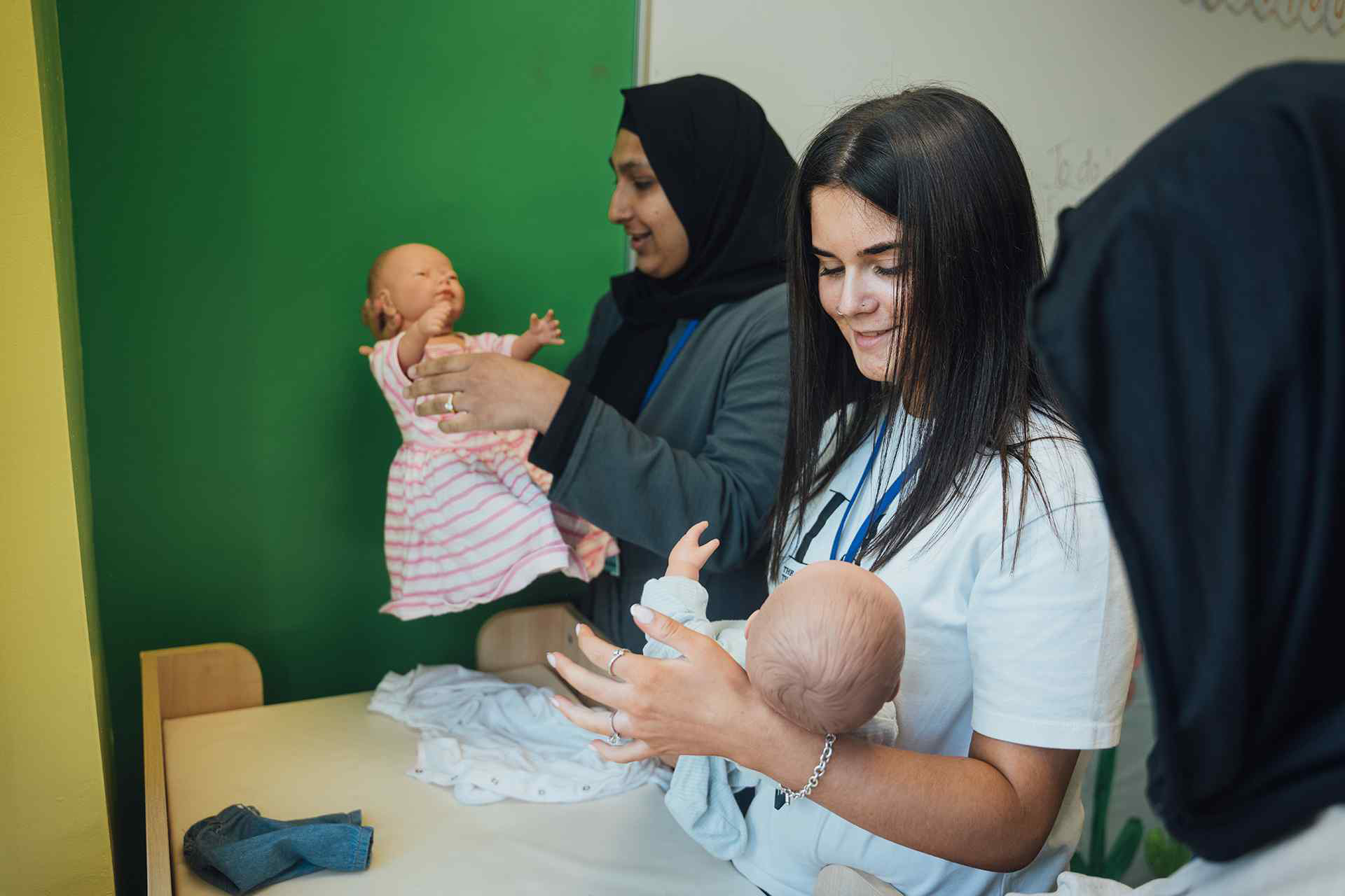 Shipley College Full Time 16 18 Apprenticeship Tlevel Childcare Working With Children Young People 12 Shipley College Full Time 16 18 Apprenticeship Tlevel Childcare Working With Children Young People 12